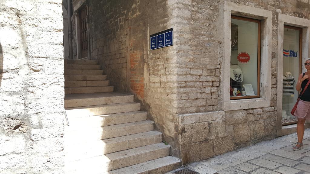 Apartment & Room Ivan Sibenik Exterior photo